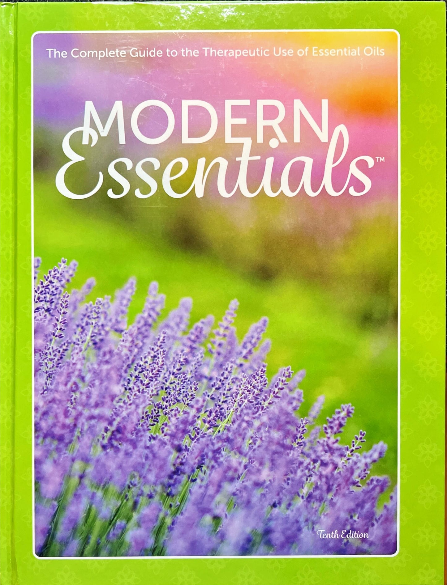 Modern Essentials Hardcover Engels 10e editie (gebruikt)