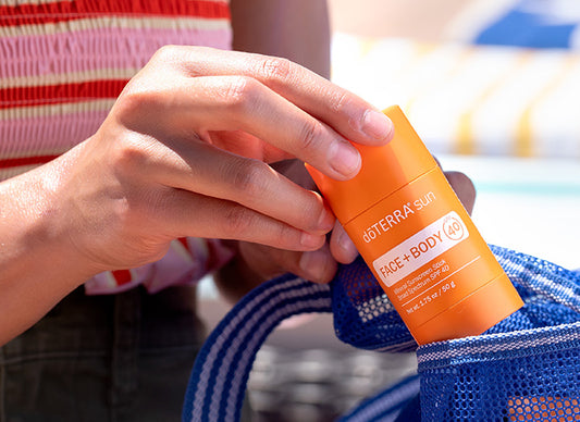 dōTERRA™ sun Mineralischer Sonnenschutz-Stick für Gesicht und Körper